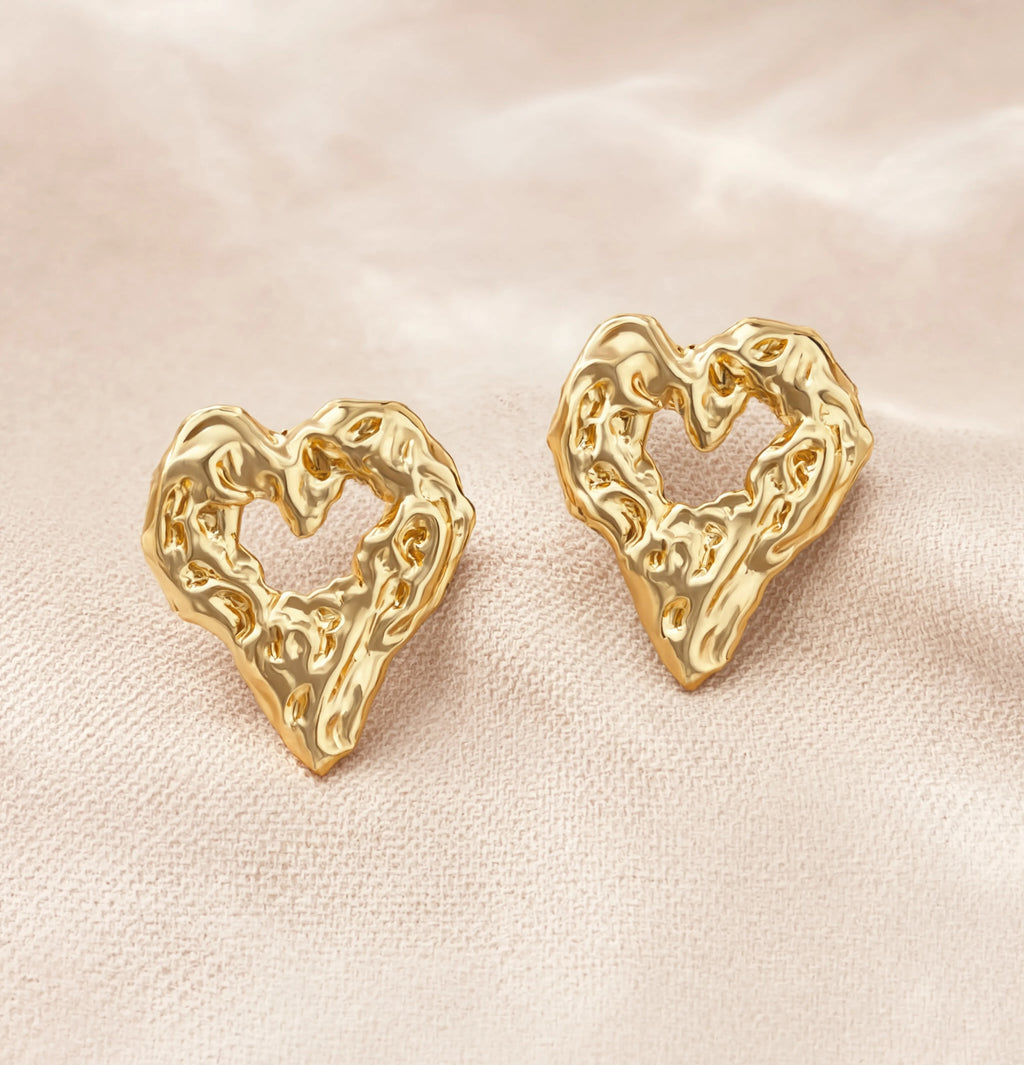 Amour Melt Studs