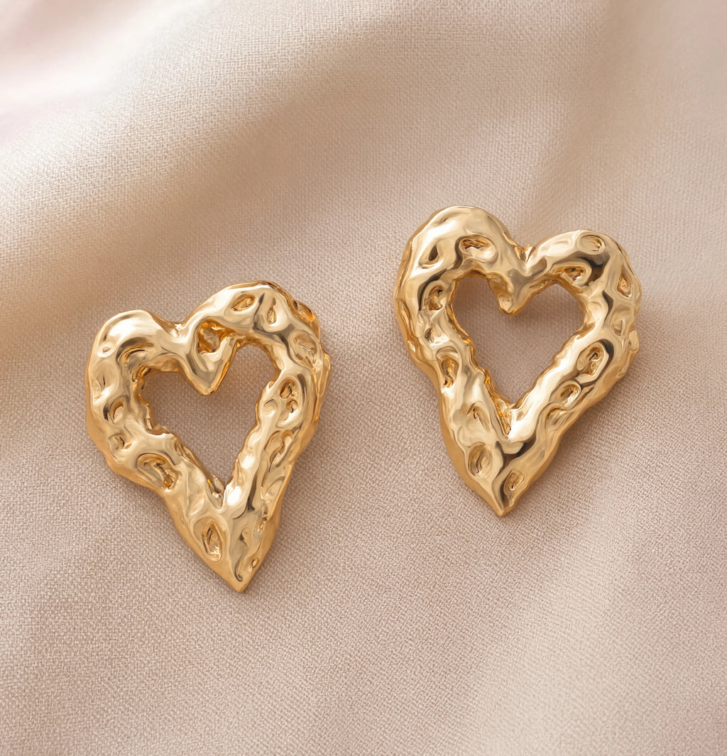 Amour Melt Studs