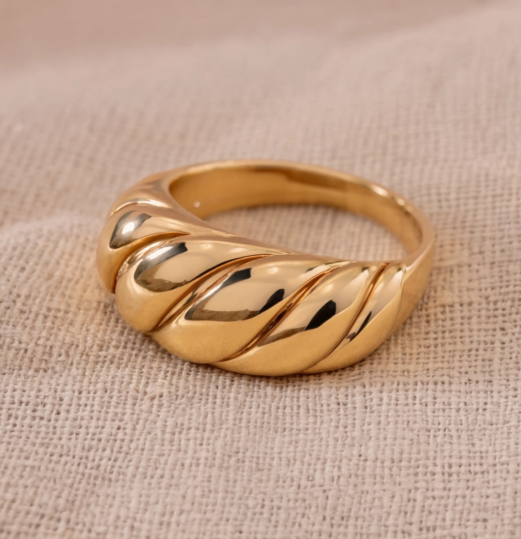 Croissant Dome Ring