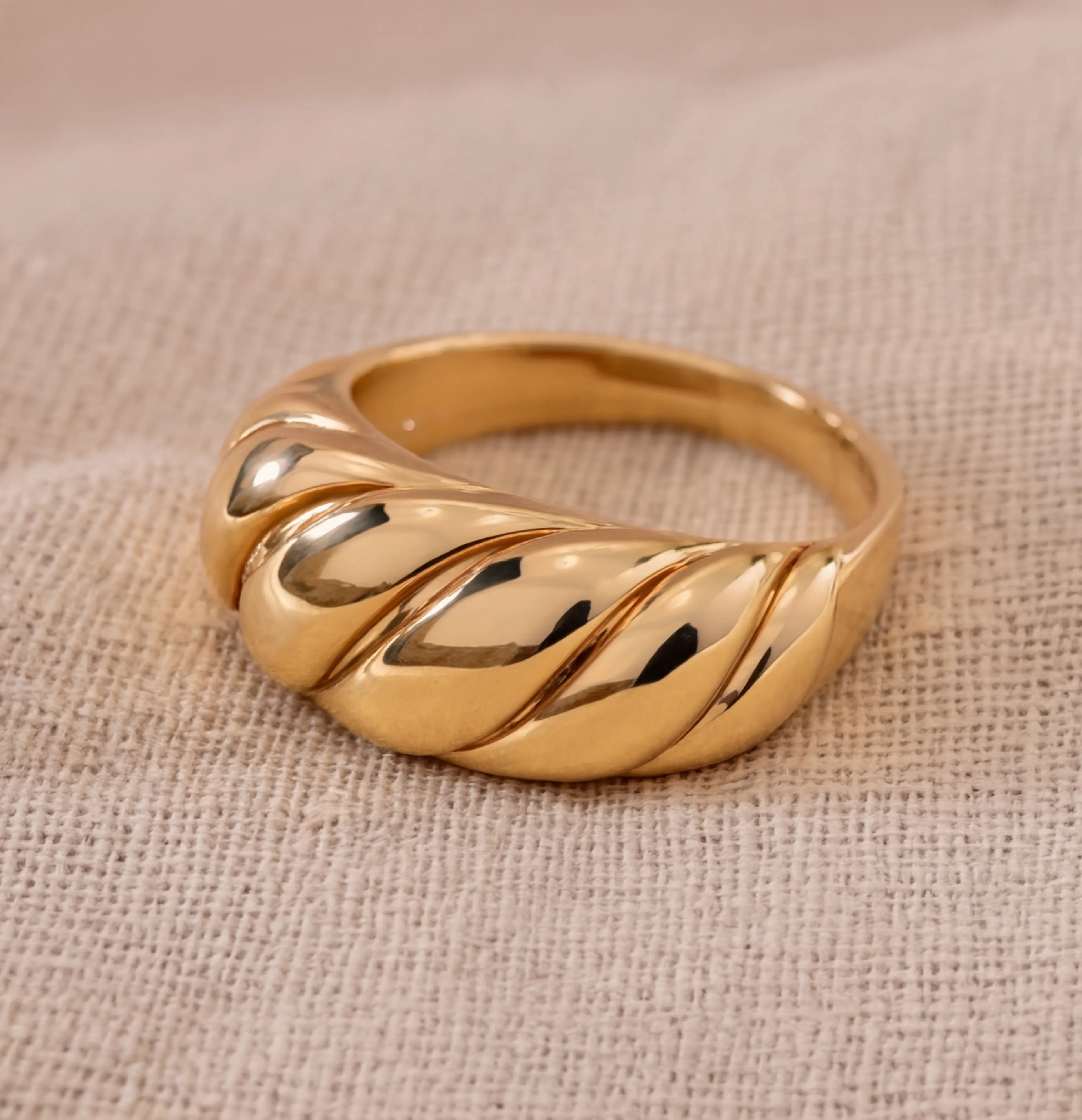 Croissant Dome Ring